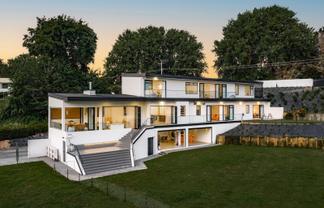 2221 River Road, Horsham Downs