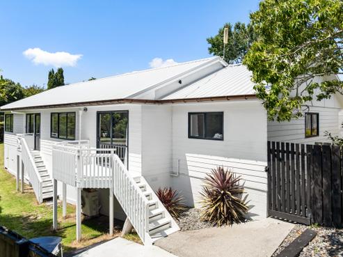2/25 Flaxdale Street, Birkdale