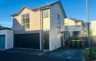 18 Windfola Parkway, Takanini