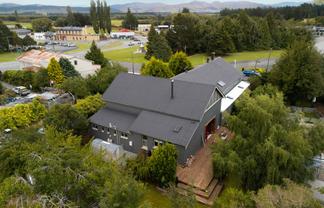 6 Hill Road, Lumsden
