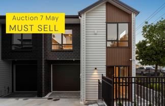 12A Holland Avenue, Point England