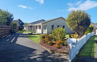 44 Murray Ave, Hawera