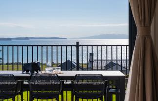 11 Te Rata Road, Okura Bush