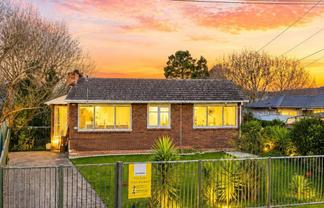 34 Williams Crescent, Otara
