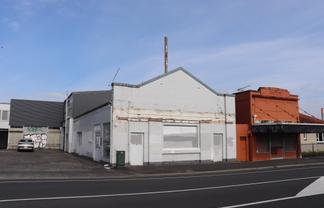 Commerical Property - Main Road Frontage