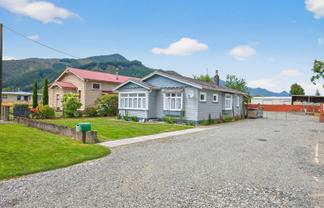 12 Hampden Street, Murchison