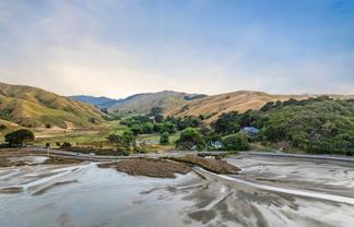 2/269 Grays Road, Pauatahanui