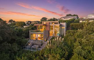 53 Kennedy Point Road, Surfdale