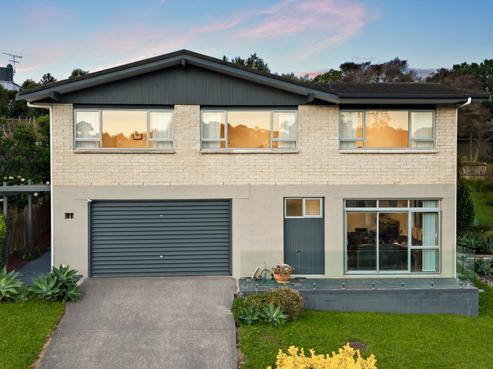 8 Coromandel Crescent, Mairangi Bay