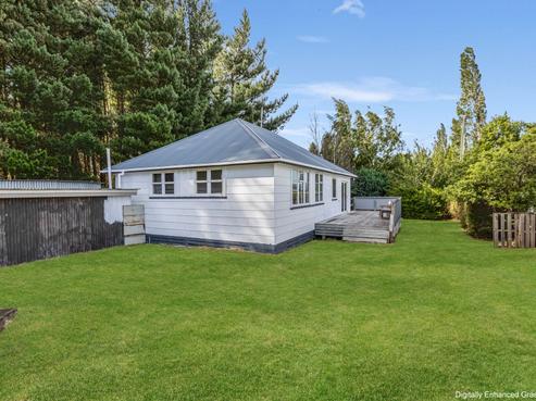 192 Flora Road, Lumsden