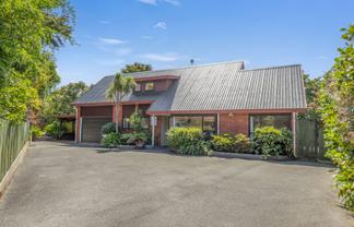 6 Milne Place, Richmond