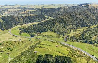 1134 Mokau Road , Mimi