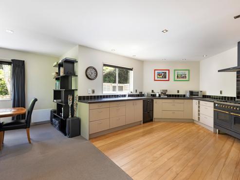 51B Maungaraki Road, Korokoro