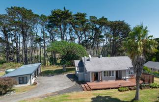 1431 Awhitu Road, Waiuku