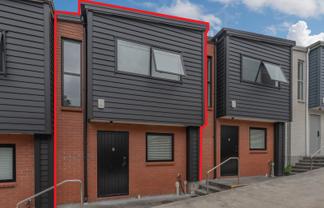 7/5 King Street, Papakura