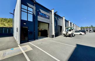 91sqm Front Industrial Unit in Silverdale