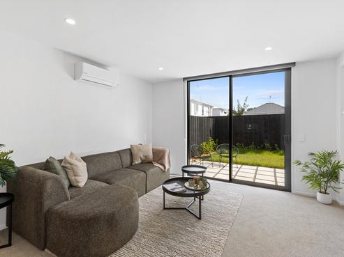 4/90 Holly Road, Saint Albans