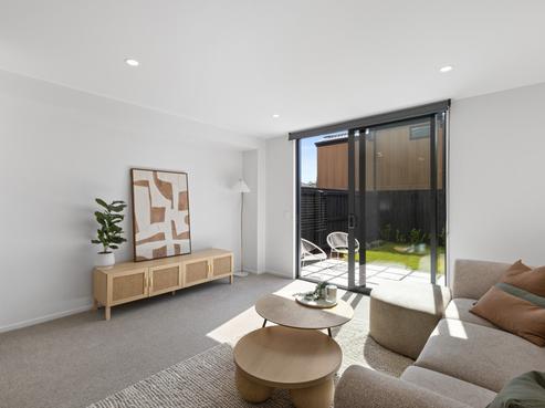 2/88 Holly Road, Saint Albans