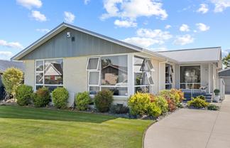 15 Waratah Street, Avondale