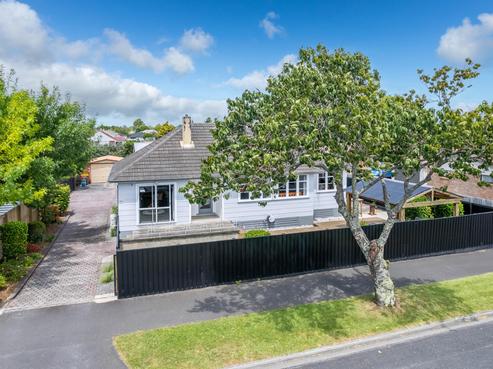 194 Clarkin Road, Fairfield