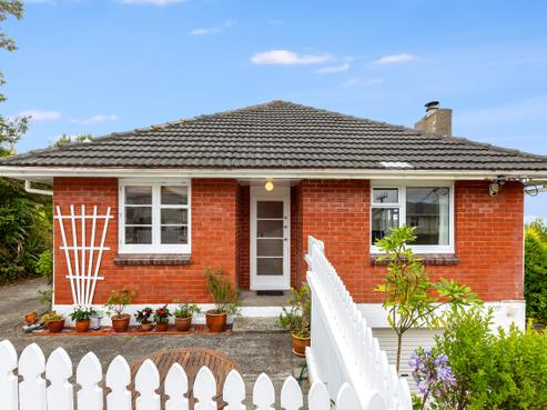 2 Ruskin Road, Newlands
