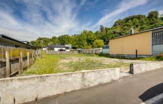 14 Chaucer Road South, Hospital Hill