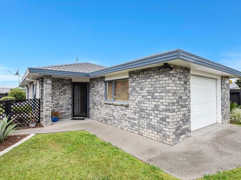 25 Elm Place, Tikipunga