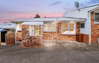 3B Kelvyn Grove, Hillpark