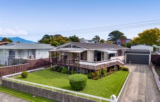14 Trelawney Crescent, Westown
