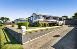 14 Trelawney Crescent, Westown