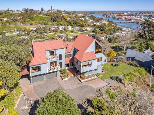 22 Shakespeare Road, Bastia Hill