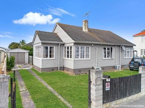 158 Carlyle Street, Napier South