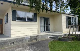 52 California Drive, Totara Park