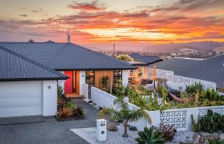 57 Katania Heights, Brightwater