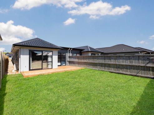 2/13 Tiro Place, Rototuna North