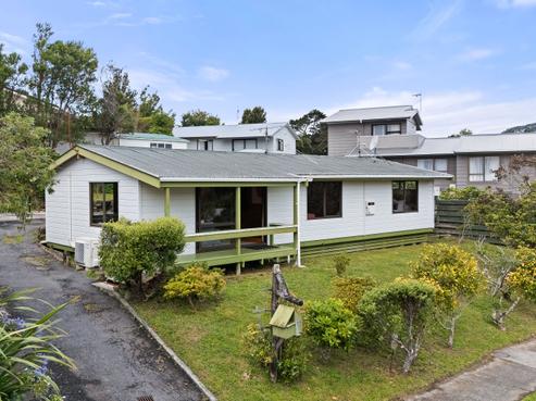 19 John Witton Drive, Crofton Downs