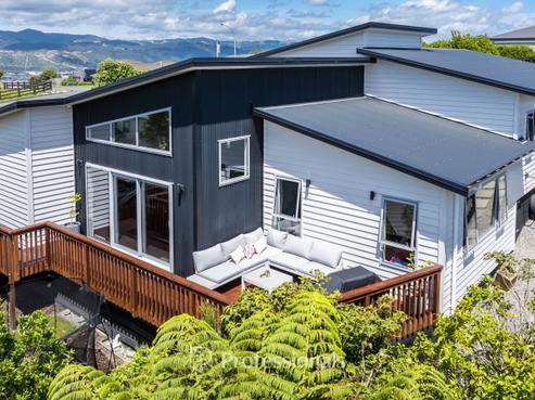 111 Kirton Drive, Riverstone Terraces