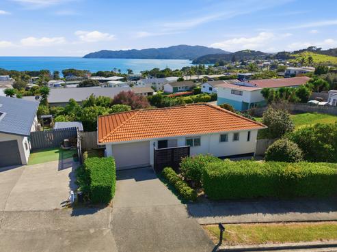 5 Torsby Road, Coopers Beach