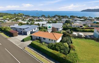5 Torsby Road, Coopers Beach