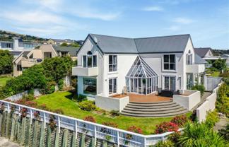 9 Dunkeld Lane, Redcliffs