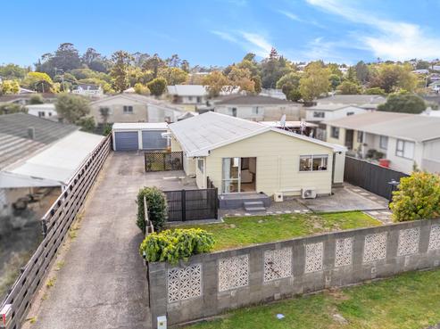 28A Roband Crescent, Brown Owl