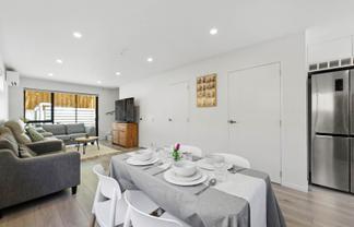 7/67  Royal View Road, Te Atatu South