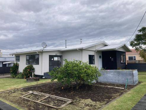 5 High Street West, Waitara