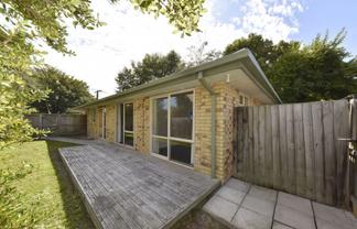 2A Orcades Street, Shirley