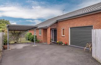 5B Oldham Place, Darfield