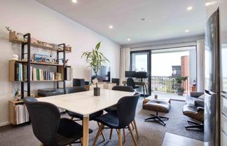 215/81 Mapou Road, Hobsonville