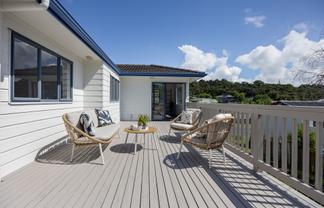 12 Governor Grey Road, Snells Beach