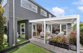 8 Colchester Avenue, Glendowie