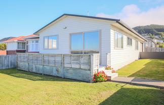 2 Burrows Street, Bluff