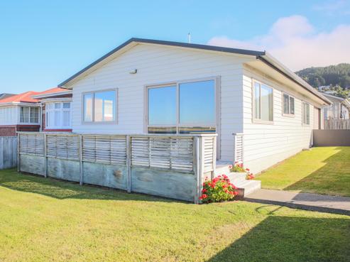 2 Burrows Street, Bluff
